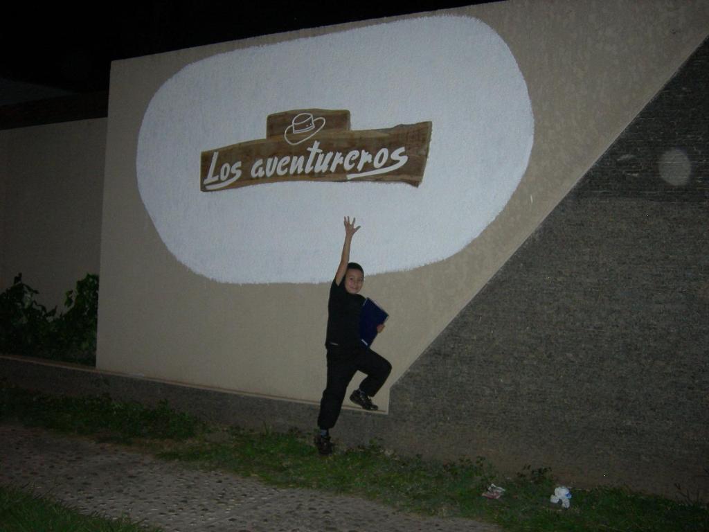 Hostal Los Aventureros Santa Cruz de La Sierra Eksteriør billede