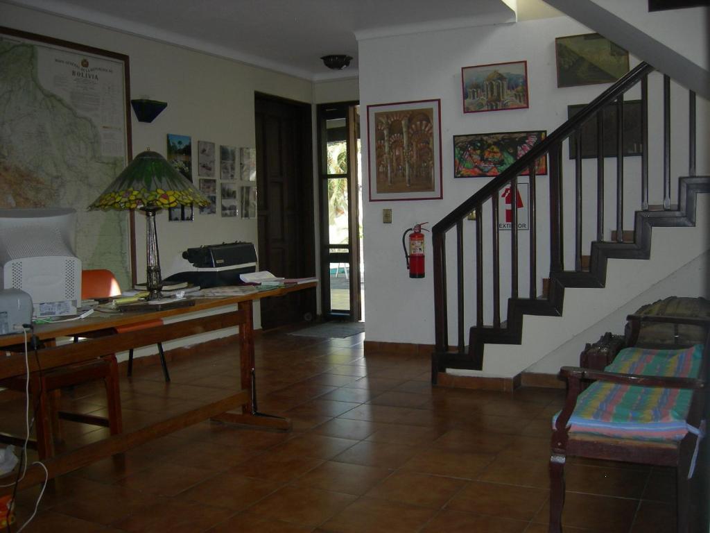 Hostal Los Aventureros Santa Cruz de La Sierra Eksteriør billede