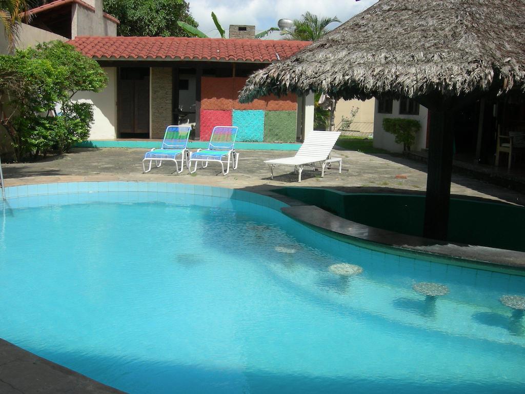 Hostal Los Aventureros Santa Cruz de La Sierra Eksteriør billede