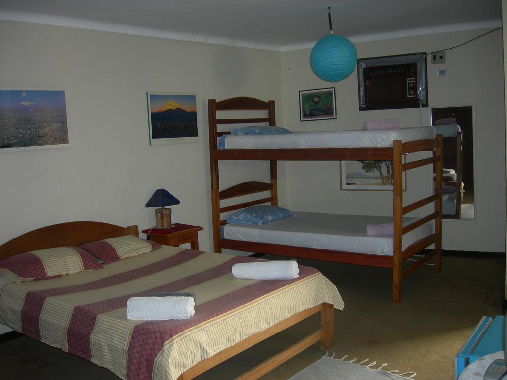 Hostal Los Aventureros Santa Cruz de La Sierra Værelse billede