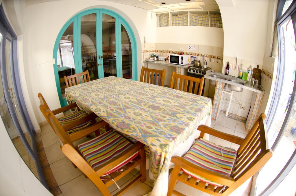 Hostal Los Aventureros Santa Cruz de La Sierra Eksteriør billede