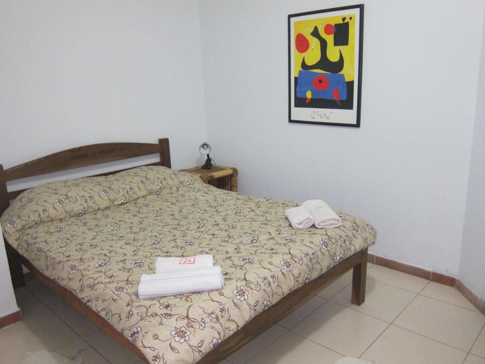 Hostal Los Aventureros Santa Cruz de La Sierra Eksteriør billede