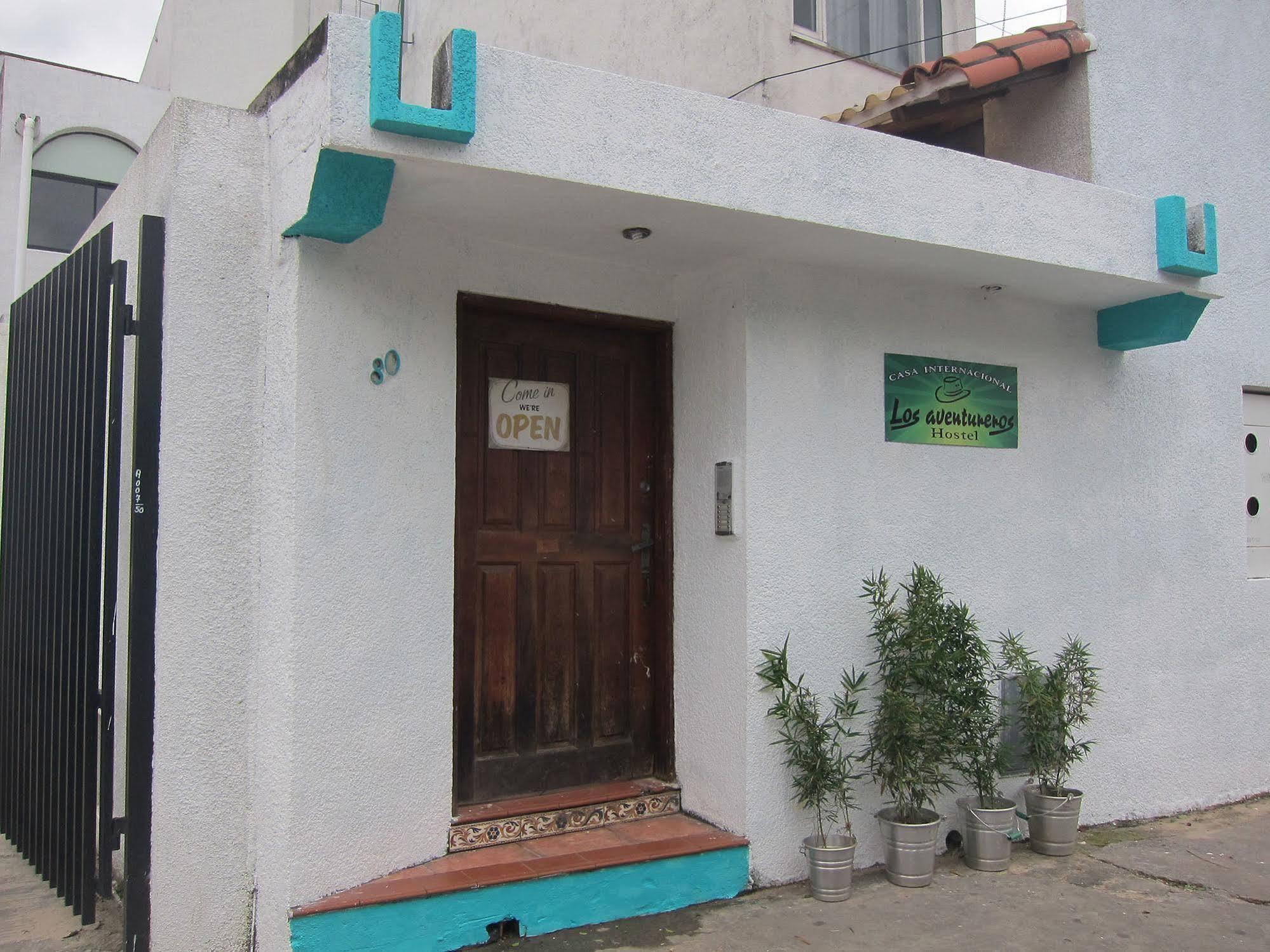 Hostal Los Aventureros Santa Cruz de La Sierra Eksteriør billede