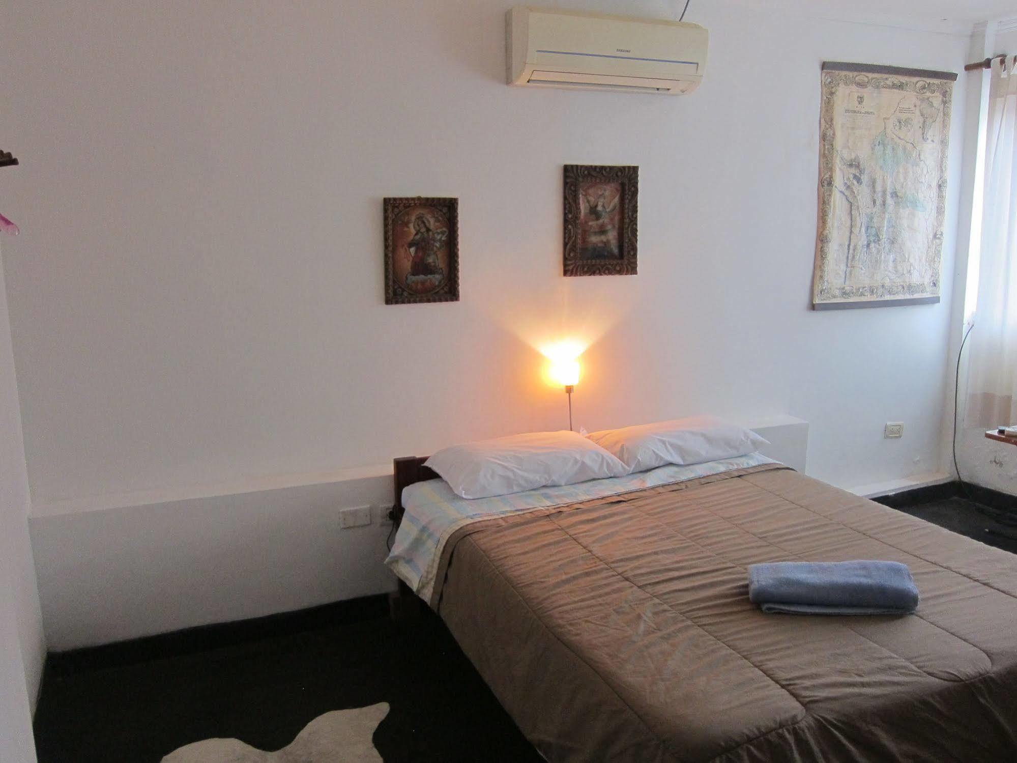 Hostal Los Aventureros Santa Cruz de La Sierra Eksteriør billede